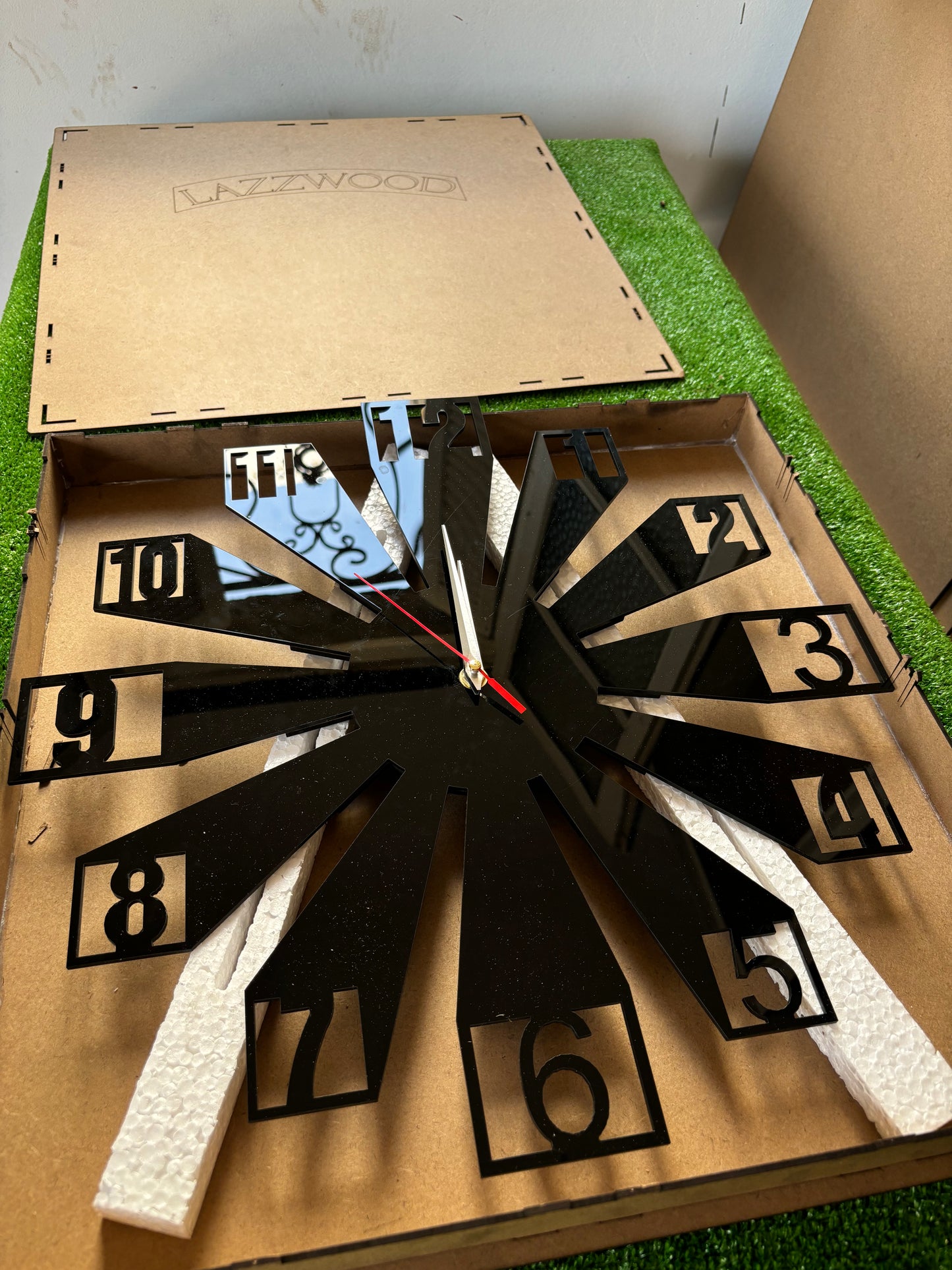 Horloge 3d noir