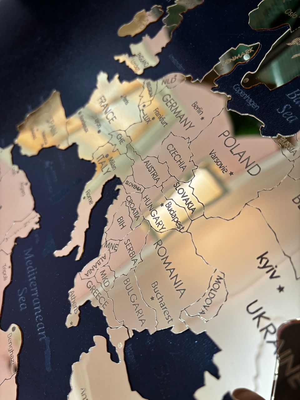 cadre LUXE map monde DORE