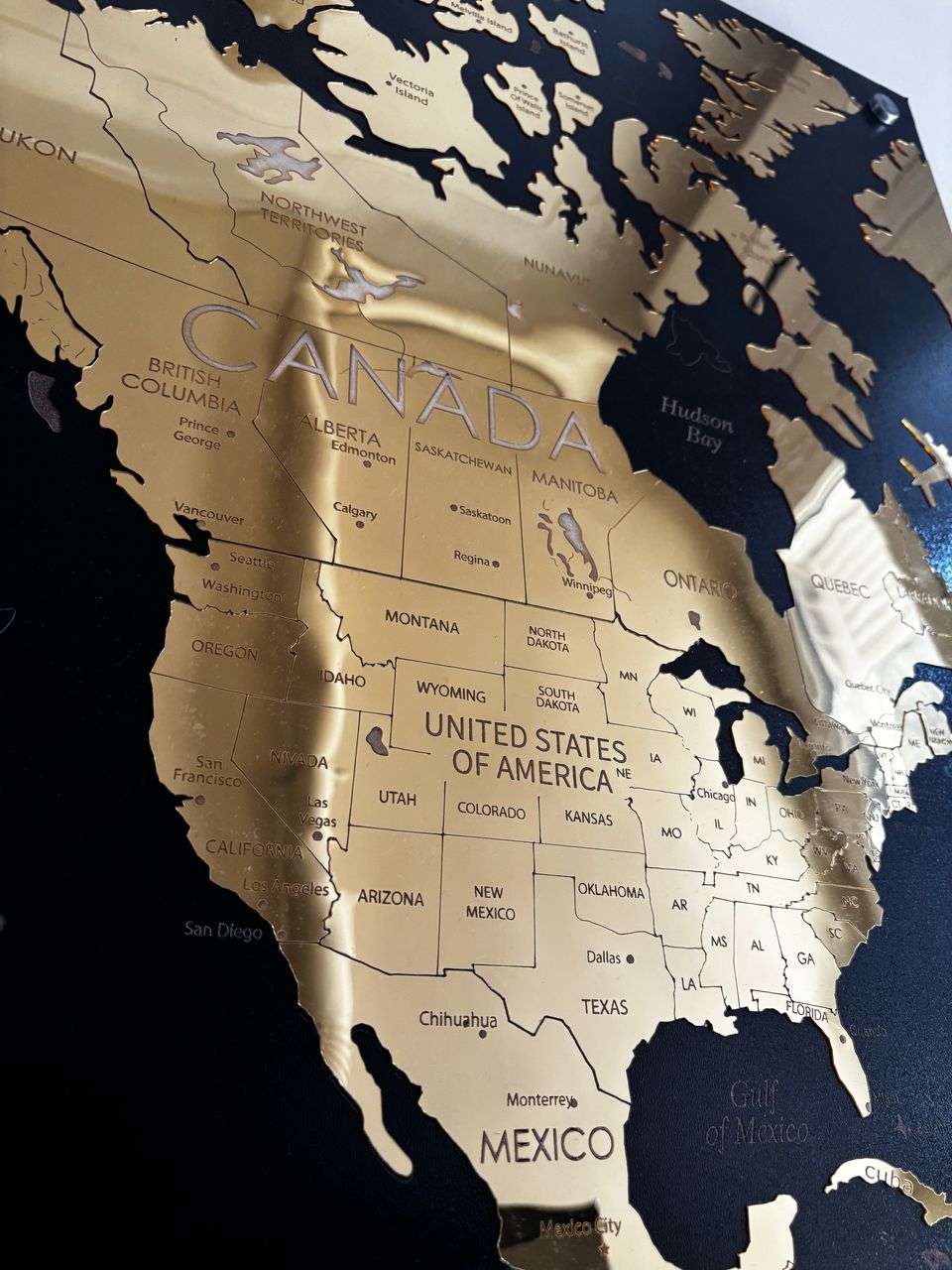 cadre LUXE  map monde DORE